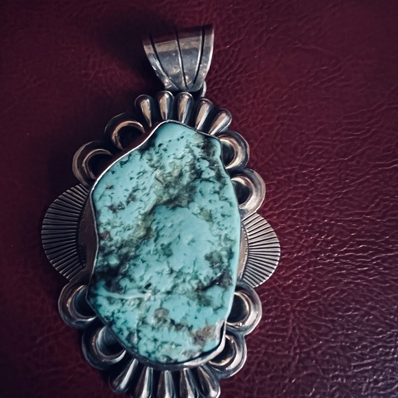 Navajo Sterling Silver Pendant - Picture 4 of 5